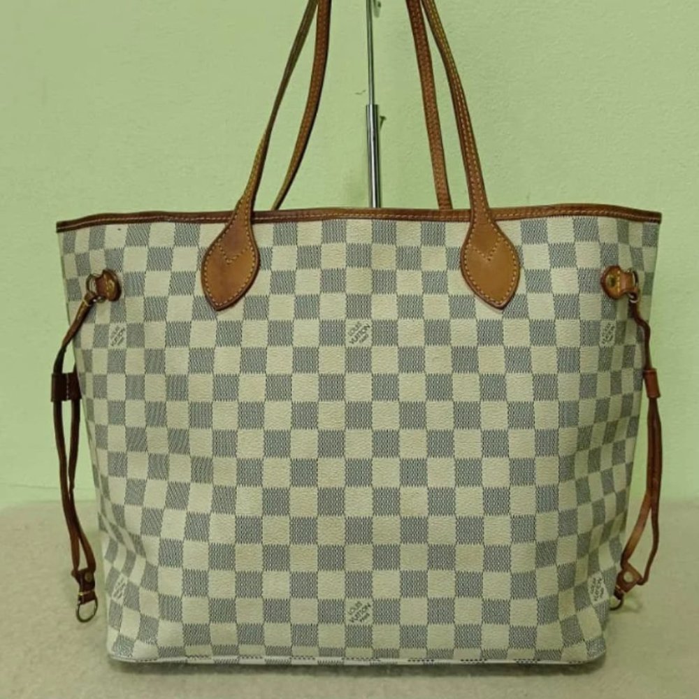 Authentic Louis Vuitton Damier Azur Neverfull